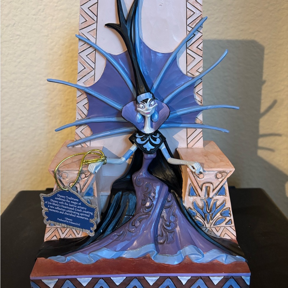 Yzma ''Emaciated Evil'' Figure by Jim Shore – The Emperor's New Groove